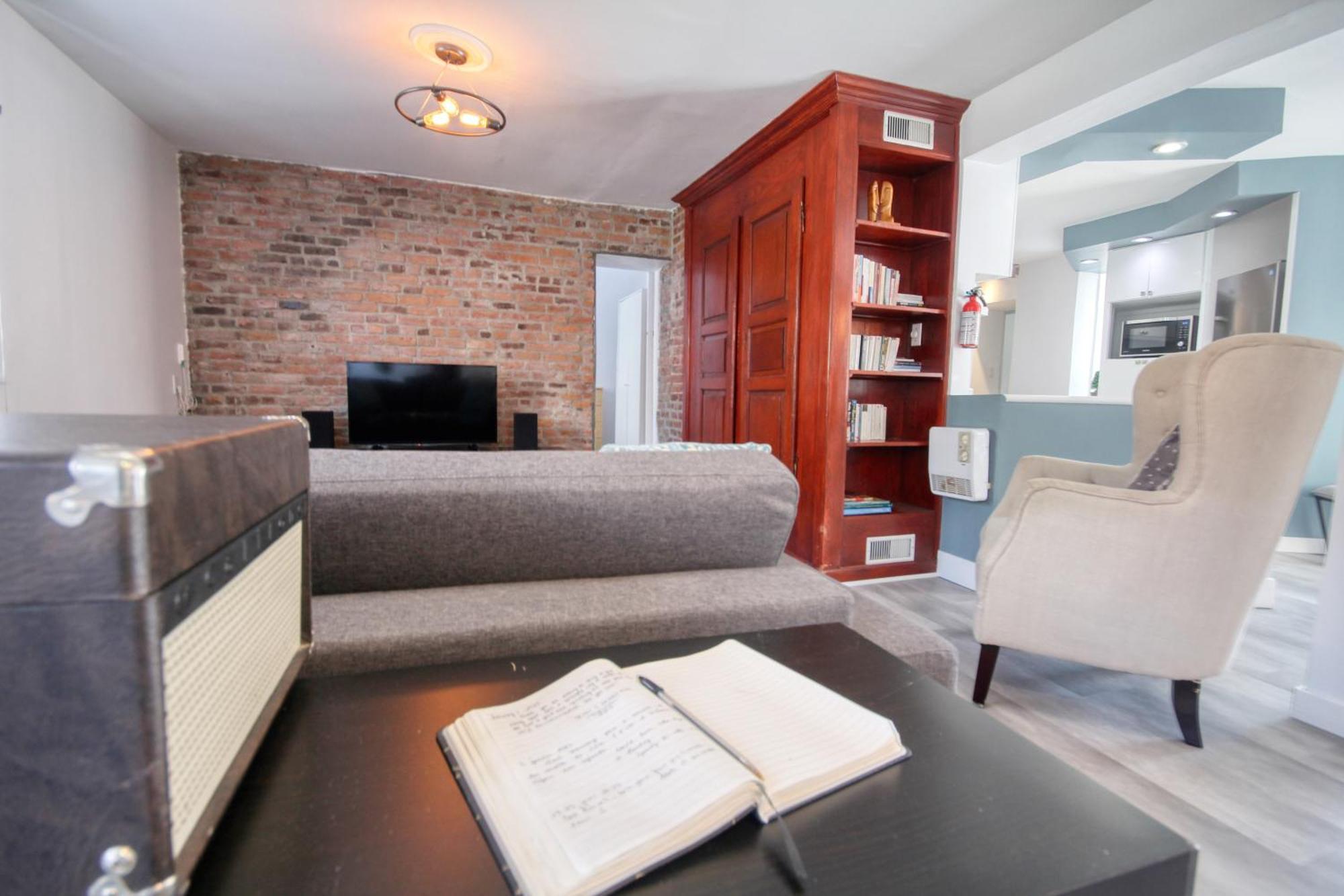 Quebec Grand Appartement By Hebergements Dcl Bagian luar foto